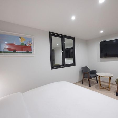 Hotel Bellus Пусан Екстериор снимка