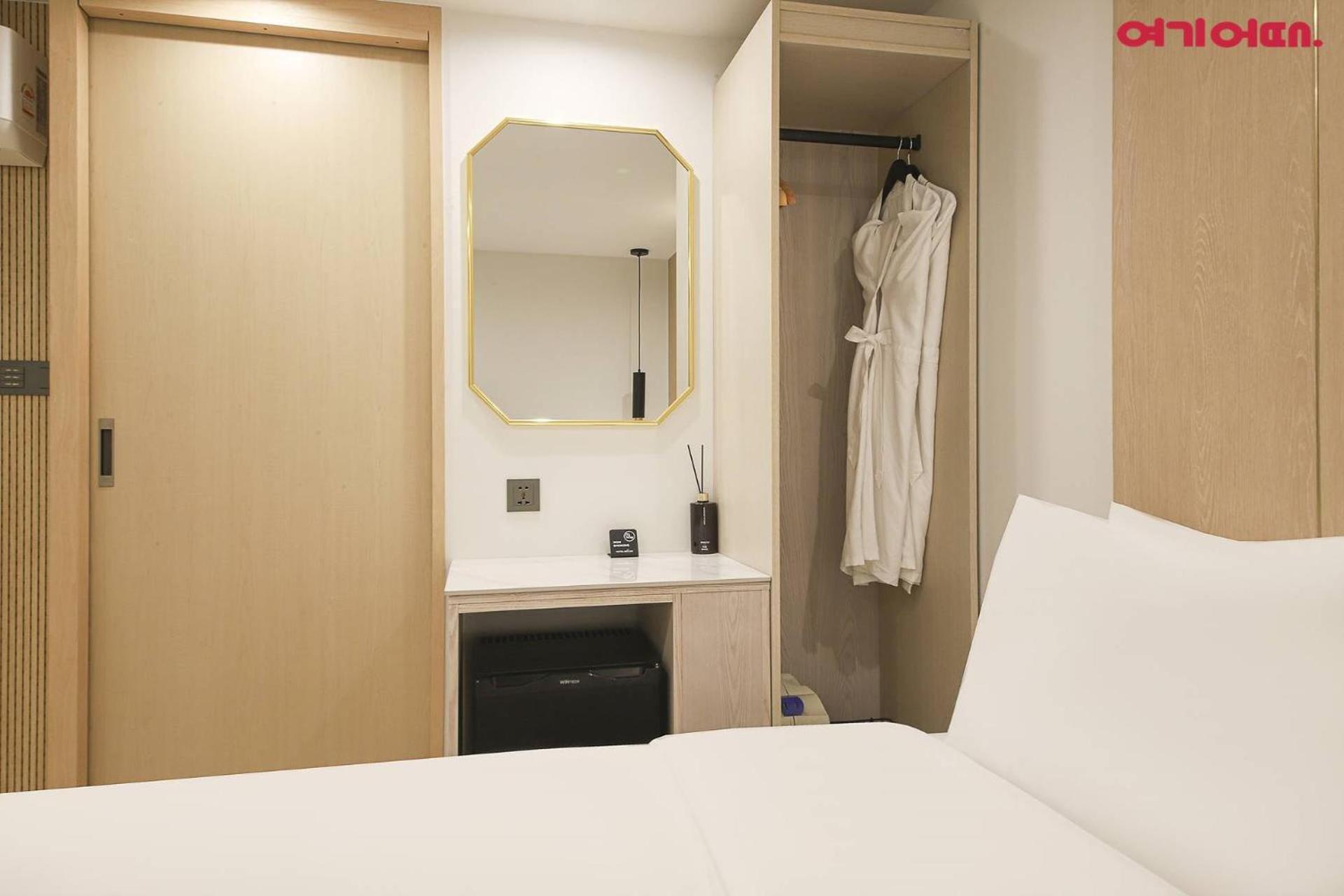 Hotel Bellus Пусан Екстериор снимка