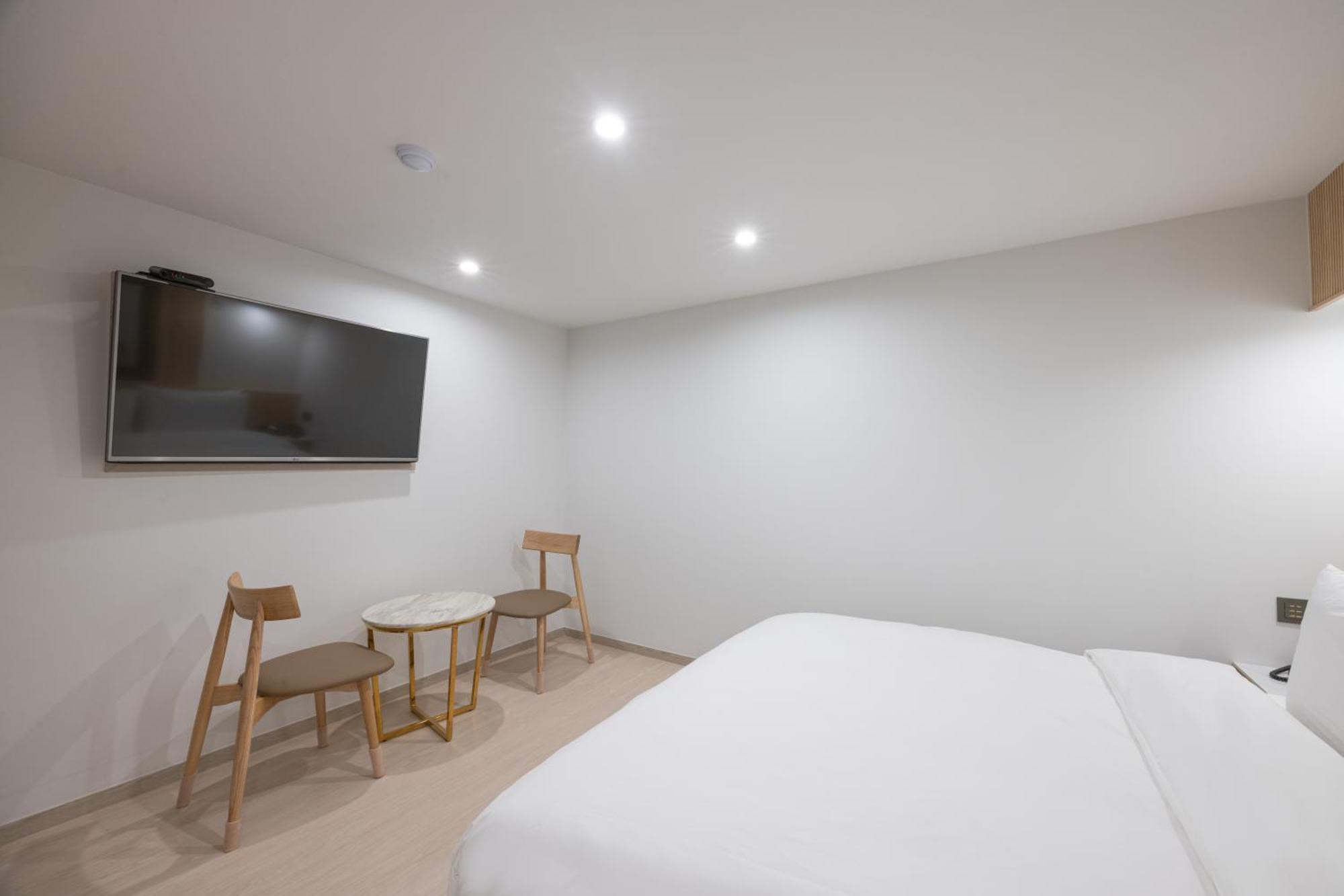 Hotel Bellus Пусан Екстериор снимка