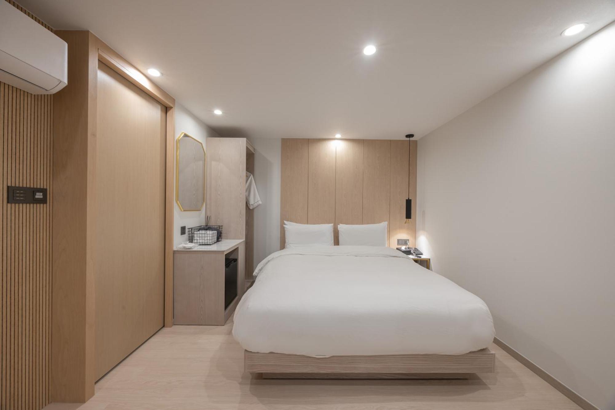 Hotel Bellus Пусан Екстериор снимка
