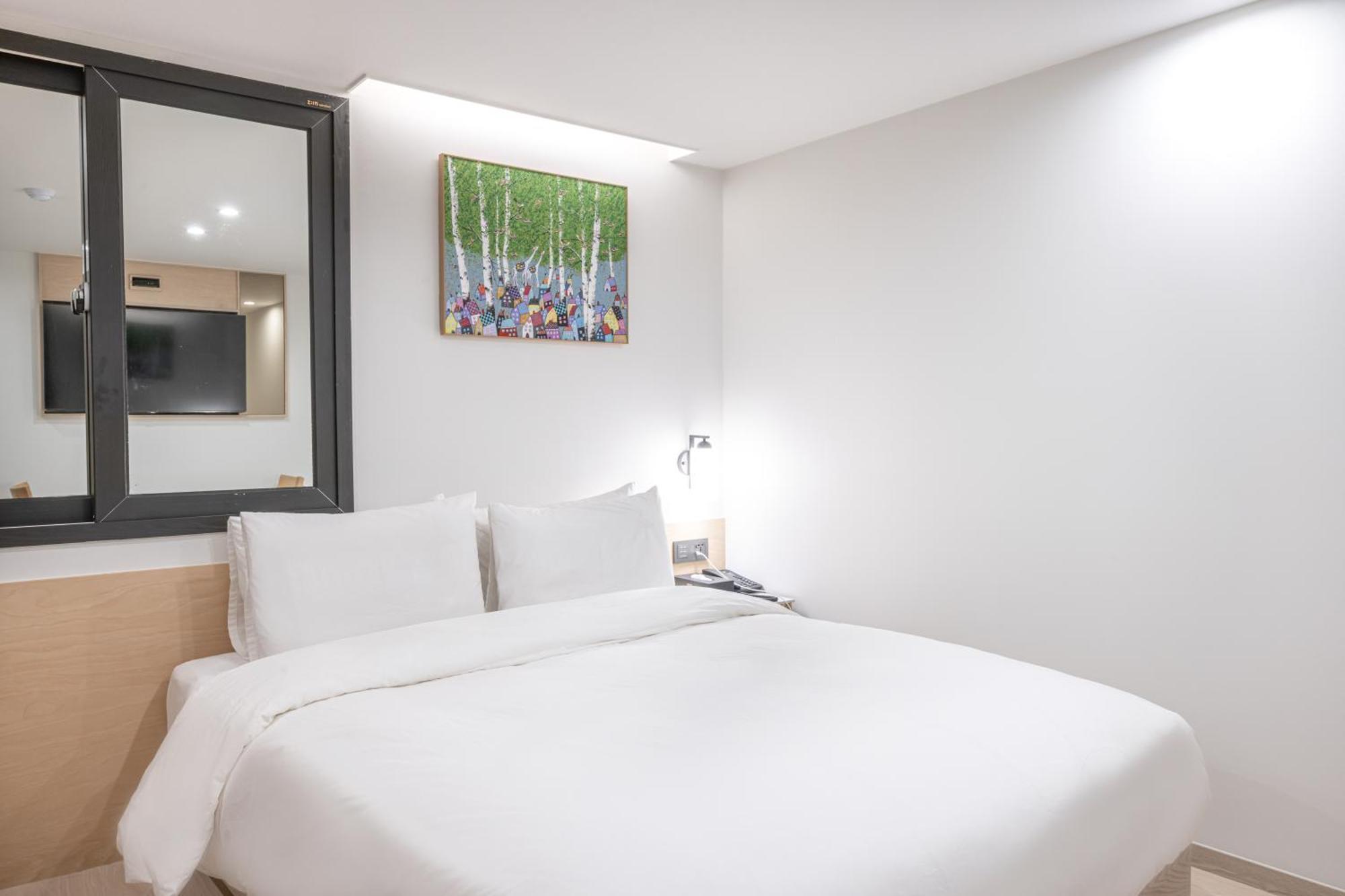 Hotel Bellus Пусан Екстериор снимка