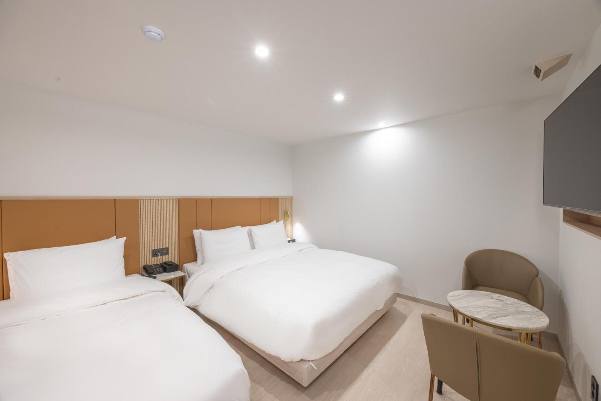 Hotel Bellus Пусан Екстериор снимка