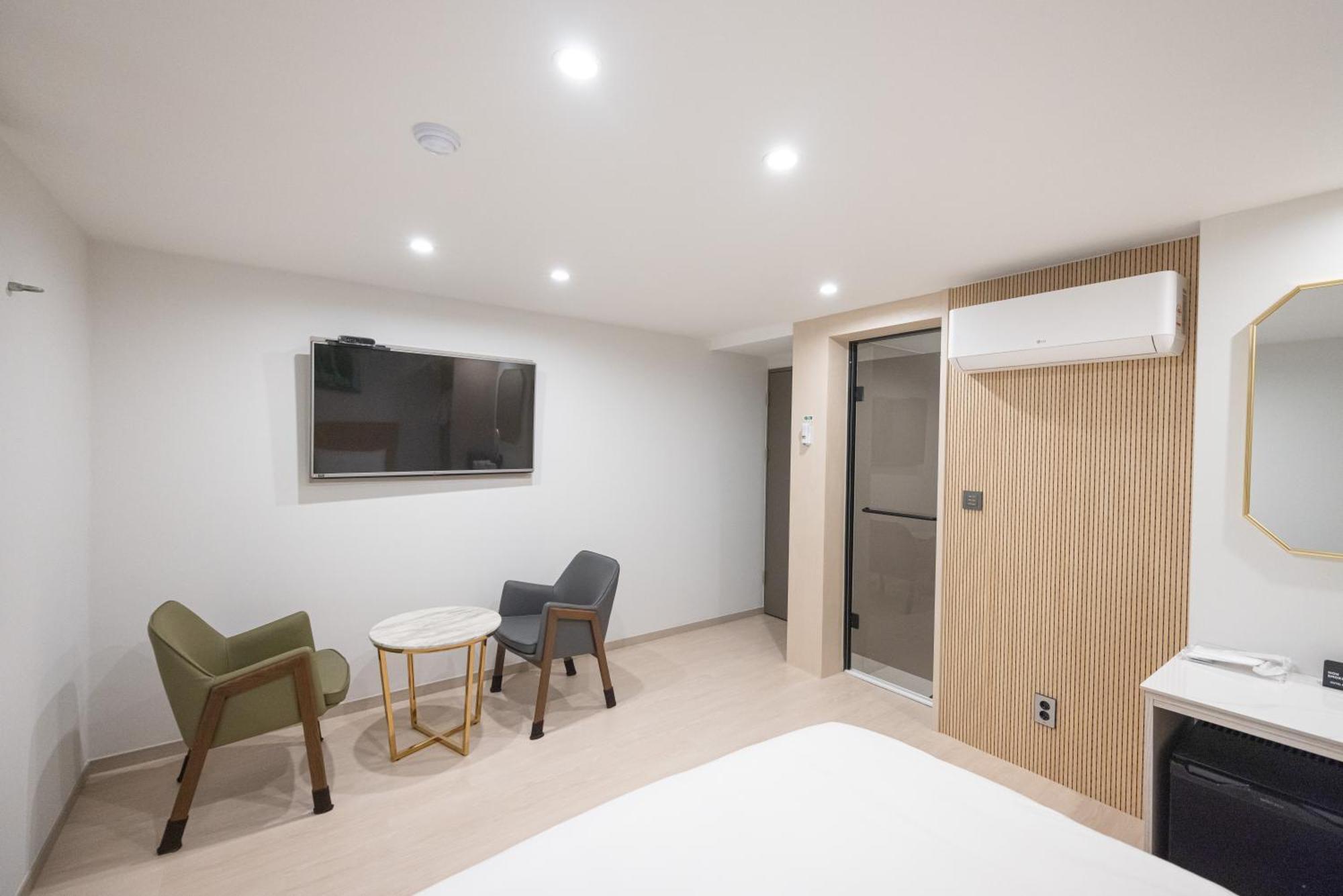 Hotel Bellus Пусан Екстериор снимка