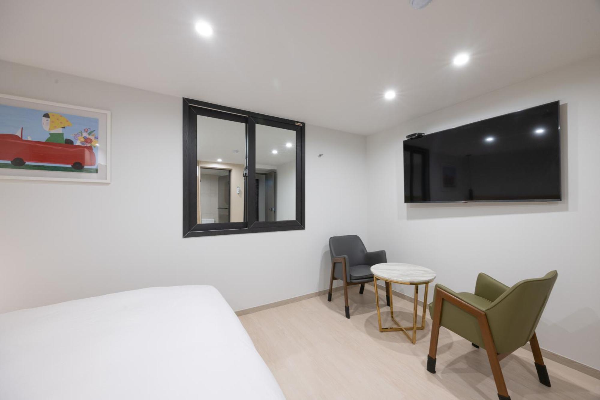 Hotel Bellus Пусан Екстериор снимка