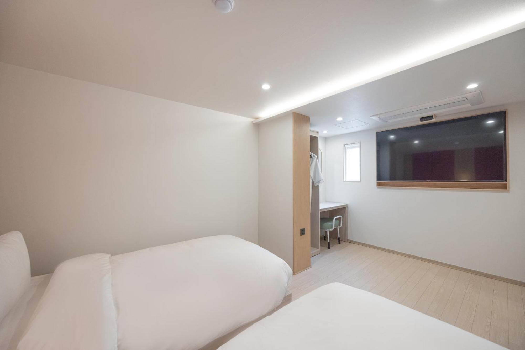 Hotel Bellus Пусан Екстериор снимка